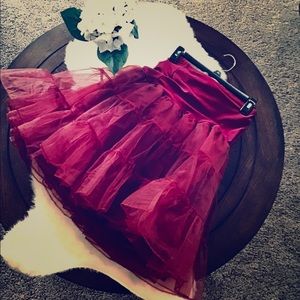 Grace Karin, Size/Med, Beautiful TuTu! Fits 10-12